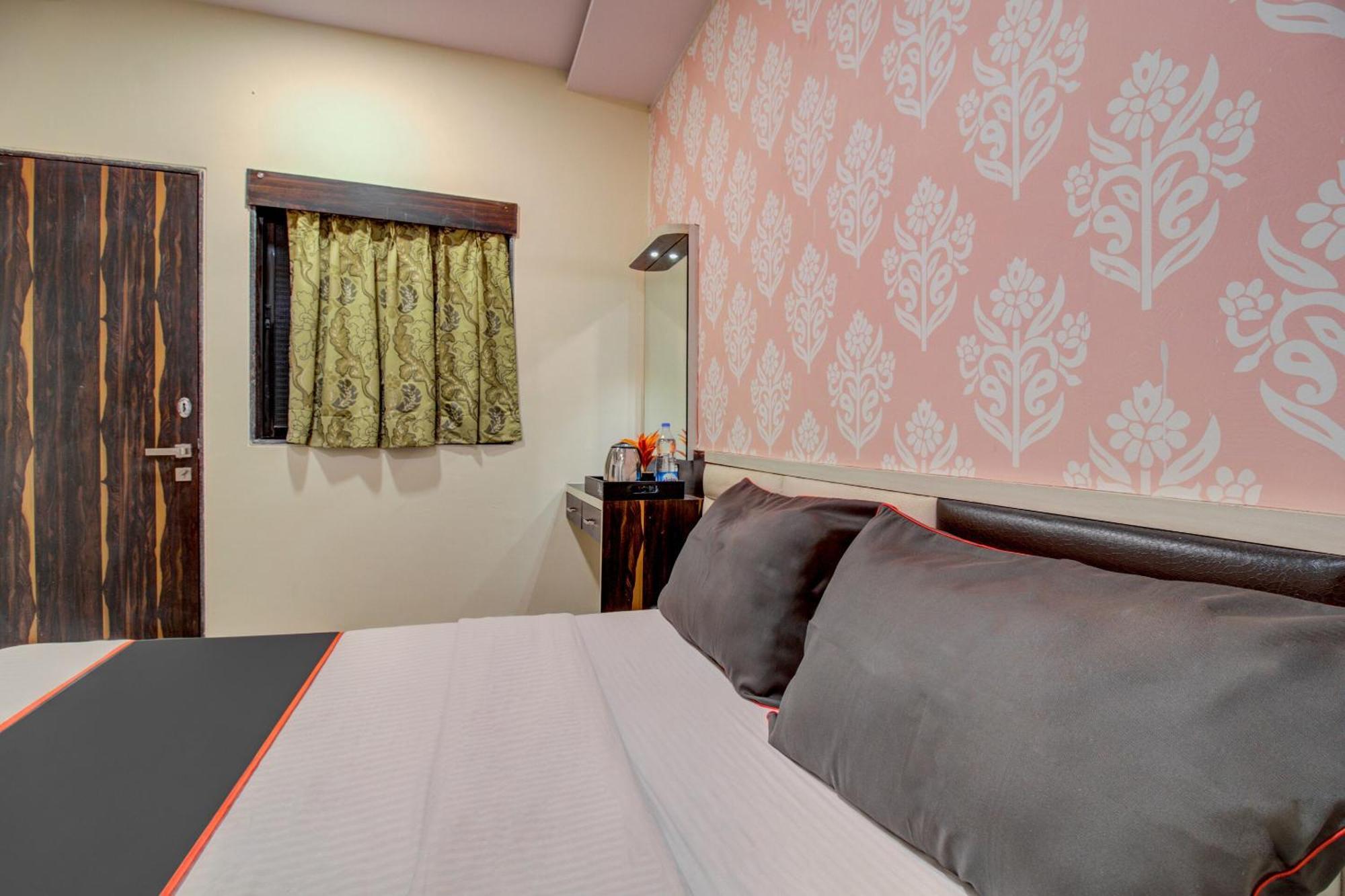 Collection O Golden Tulipz Boutique Otel Mumbai Dış mekan fotoğraf